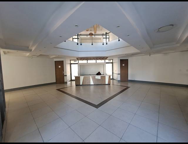 1,575M² OFFICE TO LET IN ILLOVO